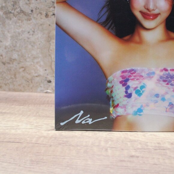 Nayeon NA THE 2nd MINI ALBUM Blue Haze Vinyl Limited Edition Target Exclusive - Picture 4 of 7